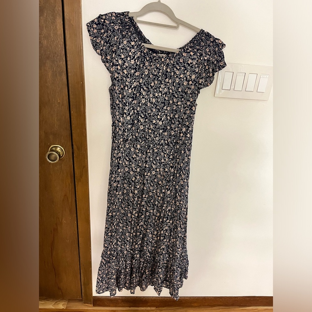 Universal Thread Women’s Flowy Dress large